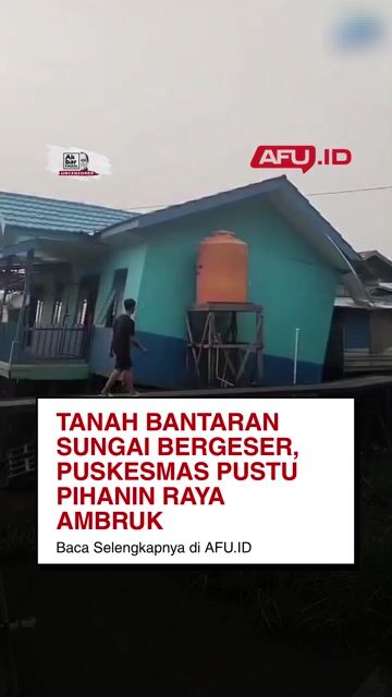 Bangunan Puskesmas Pembantu (Pustu) Pihanin Raya di Daha Ambruk Total